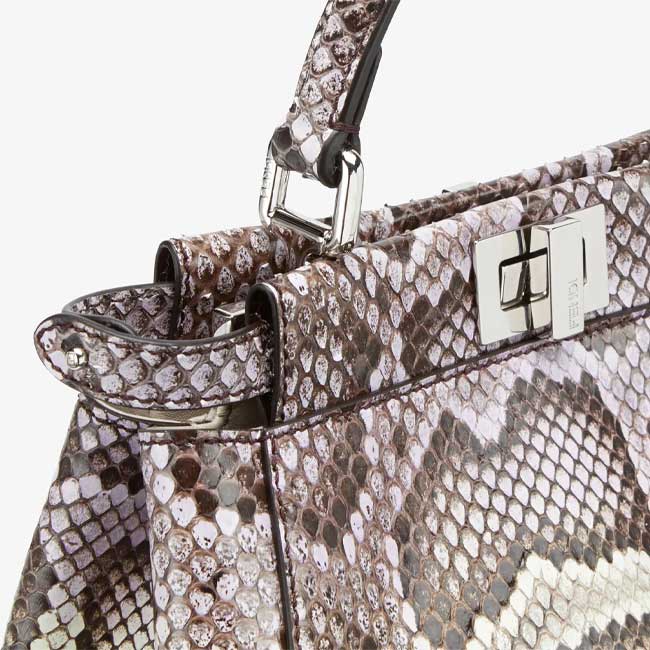Túi Fendi Peekaboo da trăn